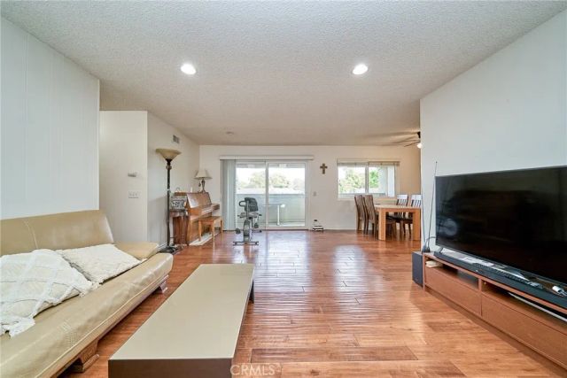 15902 Alta Vista Drive H, La Mirada, CA 90638