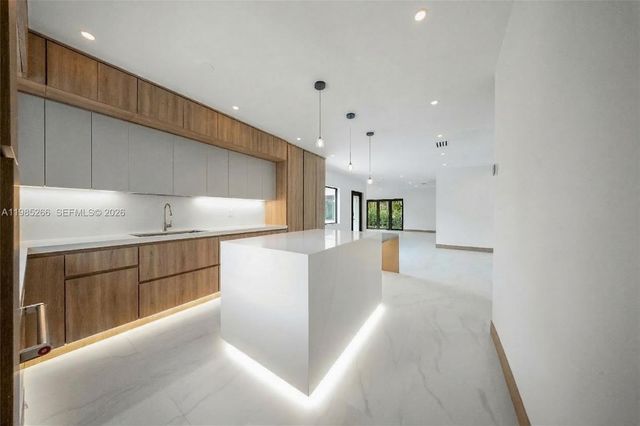 4241 Red Rd, Coral Gables, FL 33155