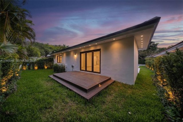 4241 Red Rd, Coral Gables, FL 33155