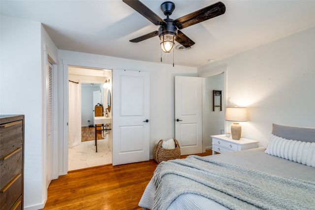 5415 Dartmouth Avenue, River Oaks, TX 76114