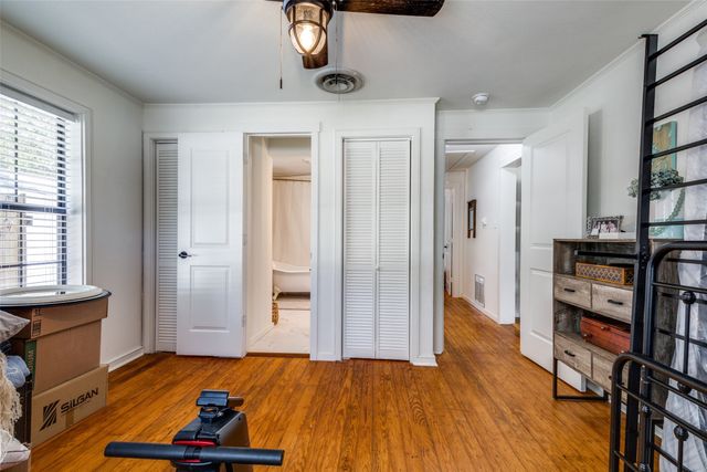 5415 Dartmouth Avenue, River Oaks, TX 76114