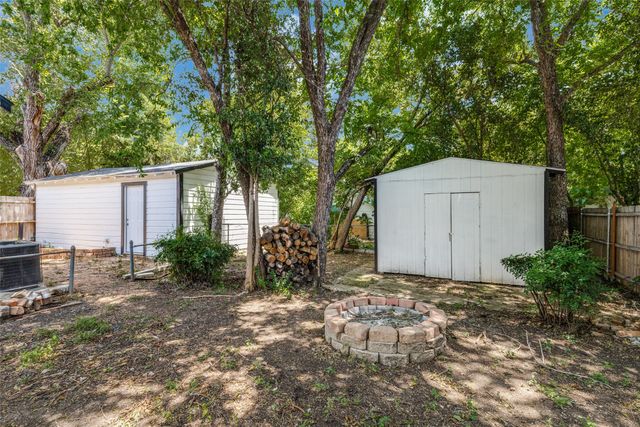 5415 Dartmouth Avenue, River Oaks, TX 76114