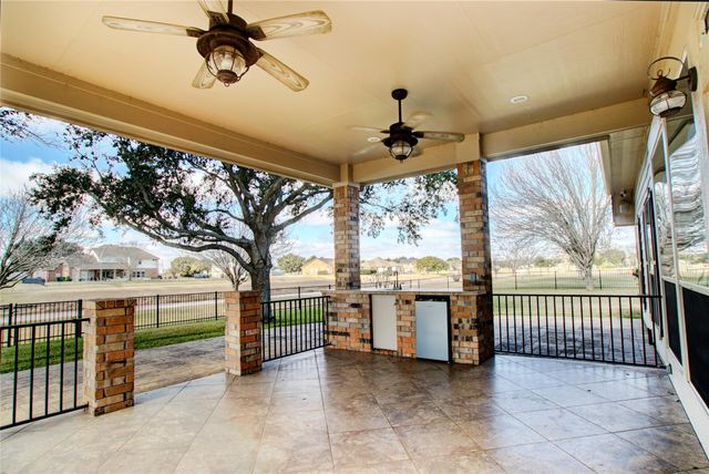 3327 River Bend Drive, Rosenberg, TX 77471