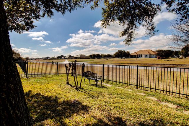 3327 River Bend Drive, Rosenberg, TX 77471