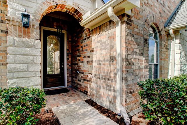 3327 River Bend Drive, Rosenberg, TX 77471