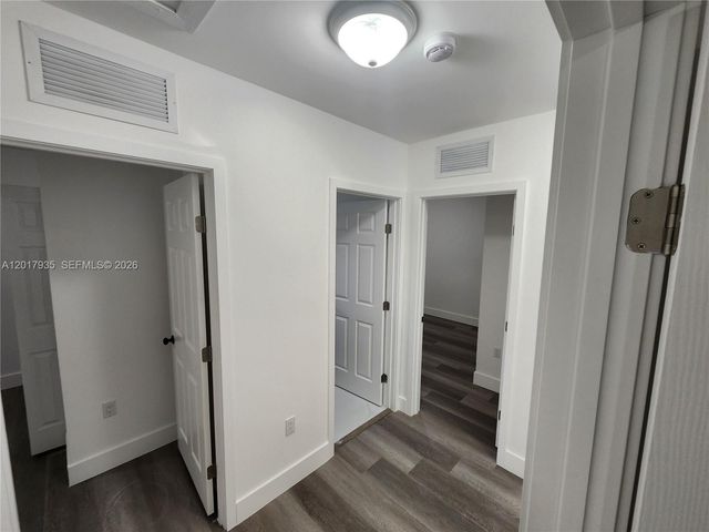 11970 SW 215th St B, Miami, FL 33177