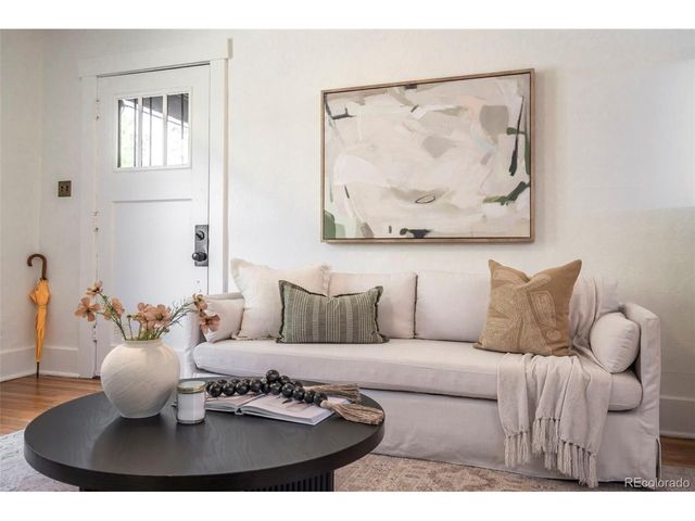 906 Monroe St, Denver, CO 80206