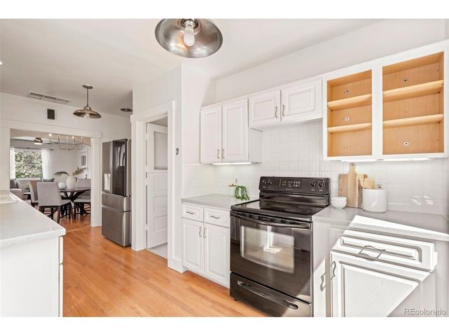 906 Monroe St, Denver, CO 80206