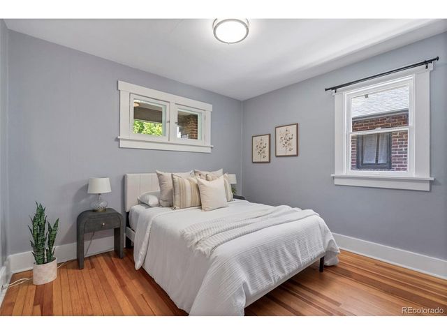 906 Monroe St, Denver, CO 80206