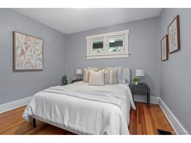 906 Monroe St, Denver, CO 80206