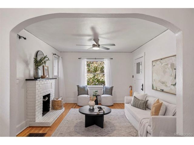 906 Monroe St, Denver, CO 80206