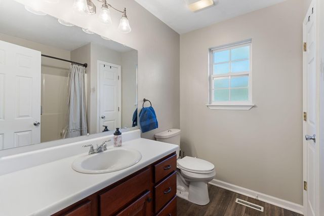 3212 SE Little John Circle SE, Cleveland, TN 37323