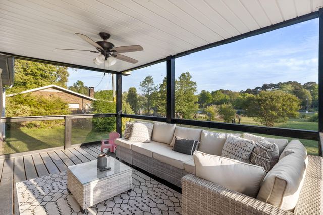 3212 SE Little John Circle SE, Cleveland, TN 37323