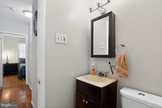 2112 BRIDGEWATER RD, Aston, PA 19014