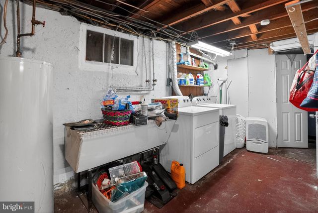 2112 BRIDGEWATER RD, Aston, PA 19014