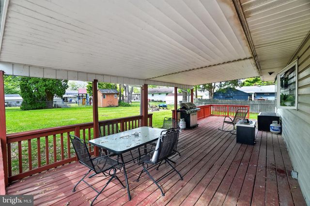 2112 BRIDGEWATER RD, Aston, PA 19014