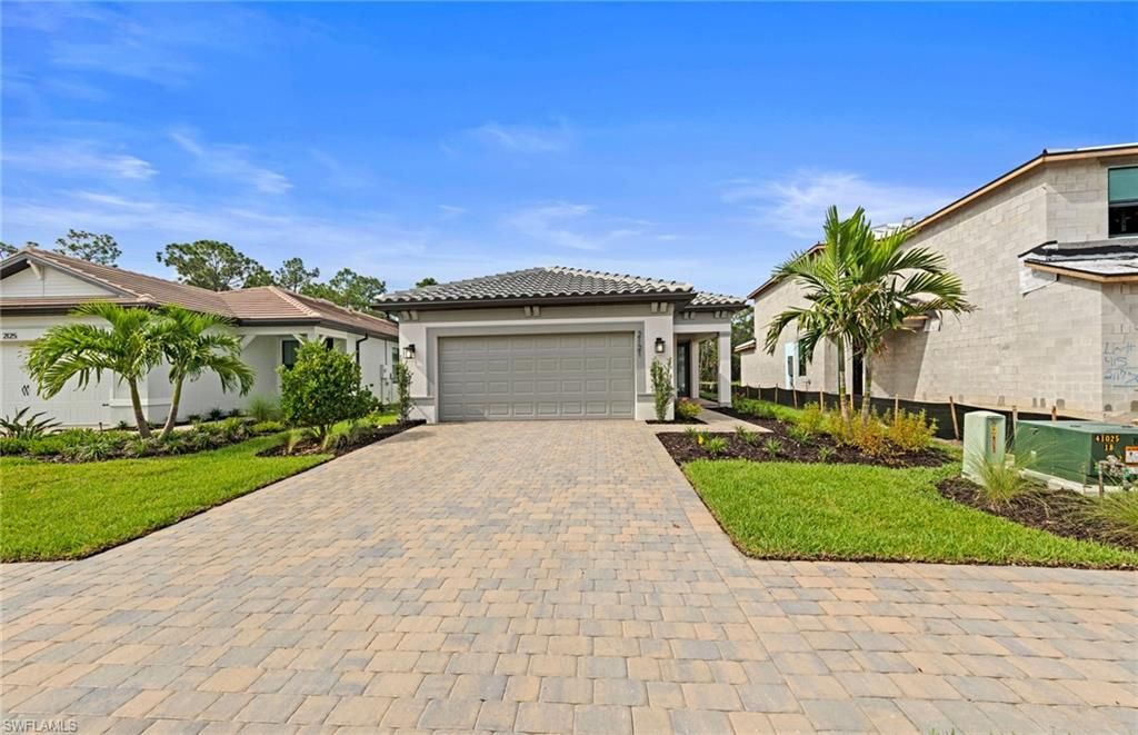 2121 Seville LN, NAPLES, FL 34120 — photo 2