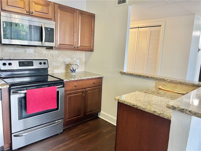 715 S Upper Broadway St 205, Corpus Christi, TX 78401