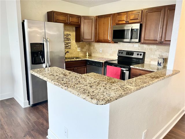 715 S Upper Broadway St 205, Corpus Christi, TX 78401