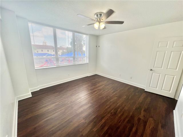 715 S Upper Broadway St 205, Corpus Christi, TX 78401