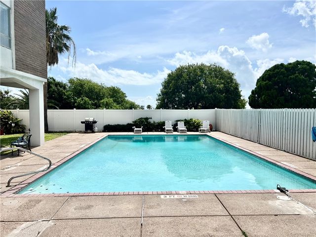 715 S Upper Broadway St 205, Corpus Christi, TX 78401