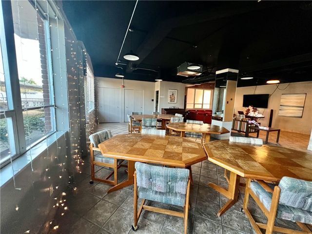 715 S Upper Broadway St 205, Corpus Christi, TX 78401