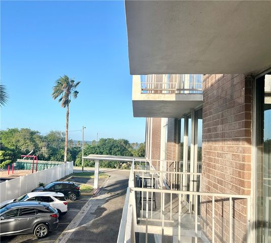 715 S Upper Broadway St 205, Corpus Christi, TX 78401