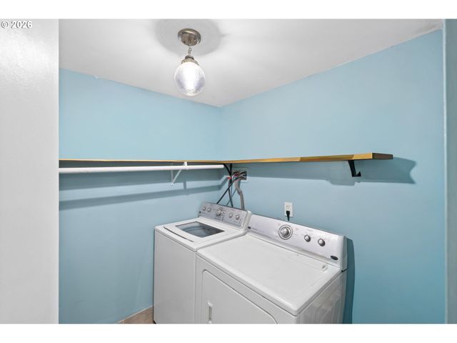 12445 Ne HASSALO St, Portland, OR 97230