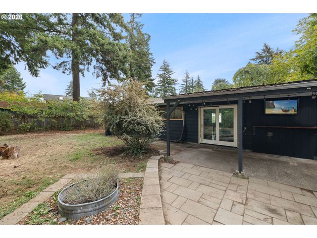 12445 Ne HASSALO St, Portland, OR 97230