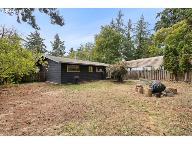 12445 Ne HASSALO St, Portland, OR 97230