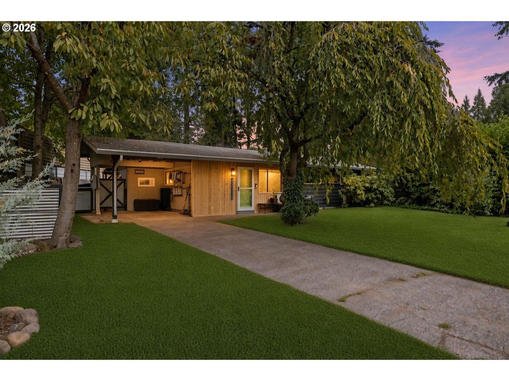 12445 Ne HASSALO St, Portland, OR 97230