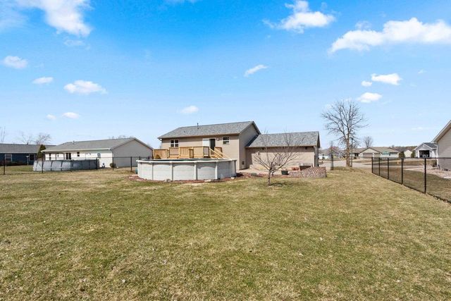 W6423 ROCKY MOUNTAIN DRIVE, Greenville, WI 54942