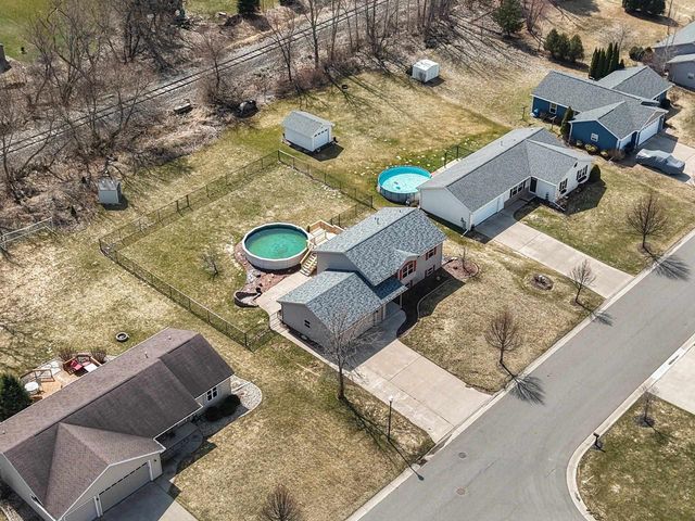 W6423 ROCKY MOUNTAIN DRIVE, Greenville, WI 54942