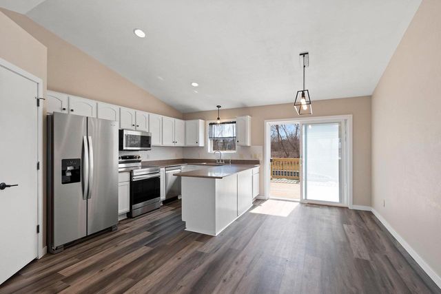 W6423 ROCKY MOUNTAIN DRIVE, Greenville, WI 54942