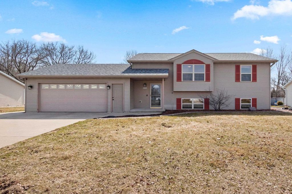 W6423 ROCKY MOUNTAIN DRIVE, Greenville, WI 54942