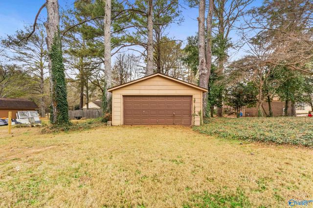 112 NE Jacque Jim Drive NE, Huntsville, AL 35810