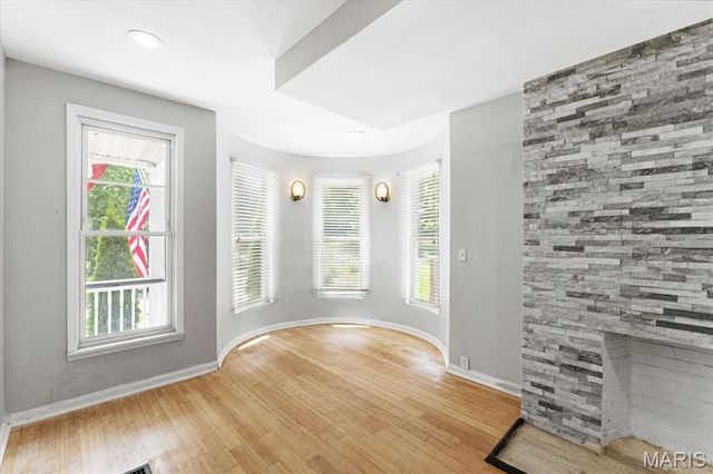 5829 Bartmer Avenue, St Louis, MO 63112