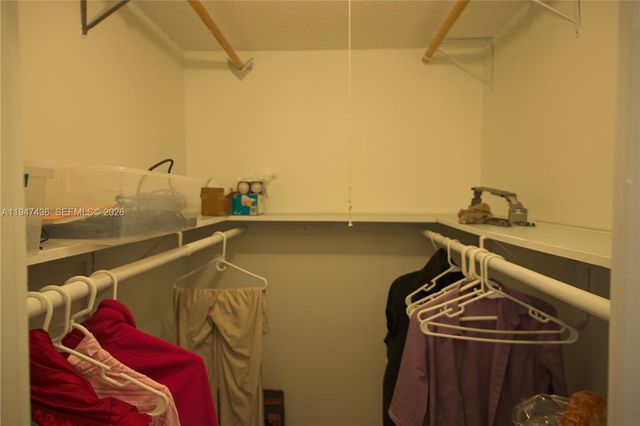 2309 Park Lane 304, Hollywood, FL 33021