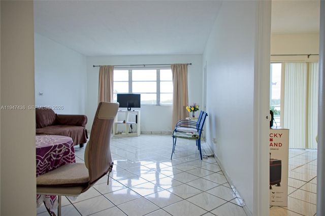 2309 Park Lane 304, Hollywood, FL 33021
