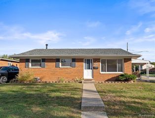 34610 School Street, Westland, MI 48185