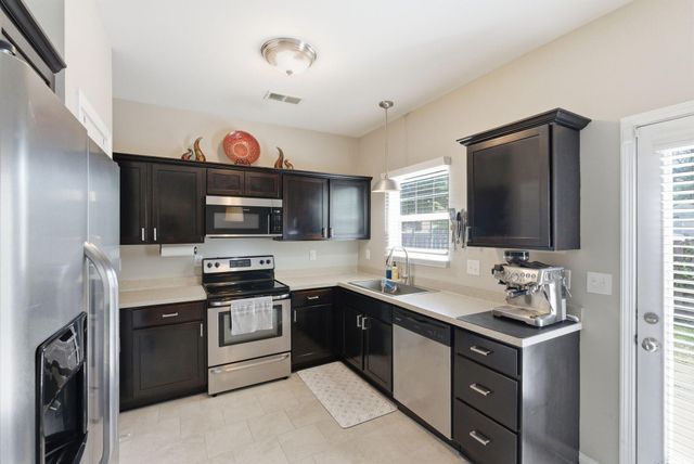 408 Cunningham Lane, Lexington, KY 40508