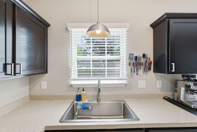 408 Cunningham Lane, Lexington, KY 40508