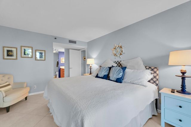 2800 N Highway A1a 302, Hutchinson Island, FL 34949