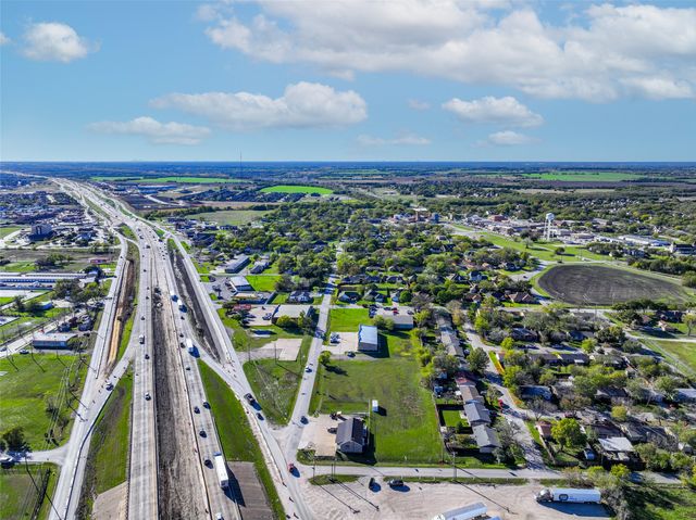 813 E Lamar Street, Royse City, TX 75189