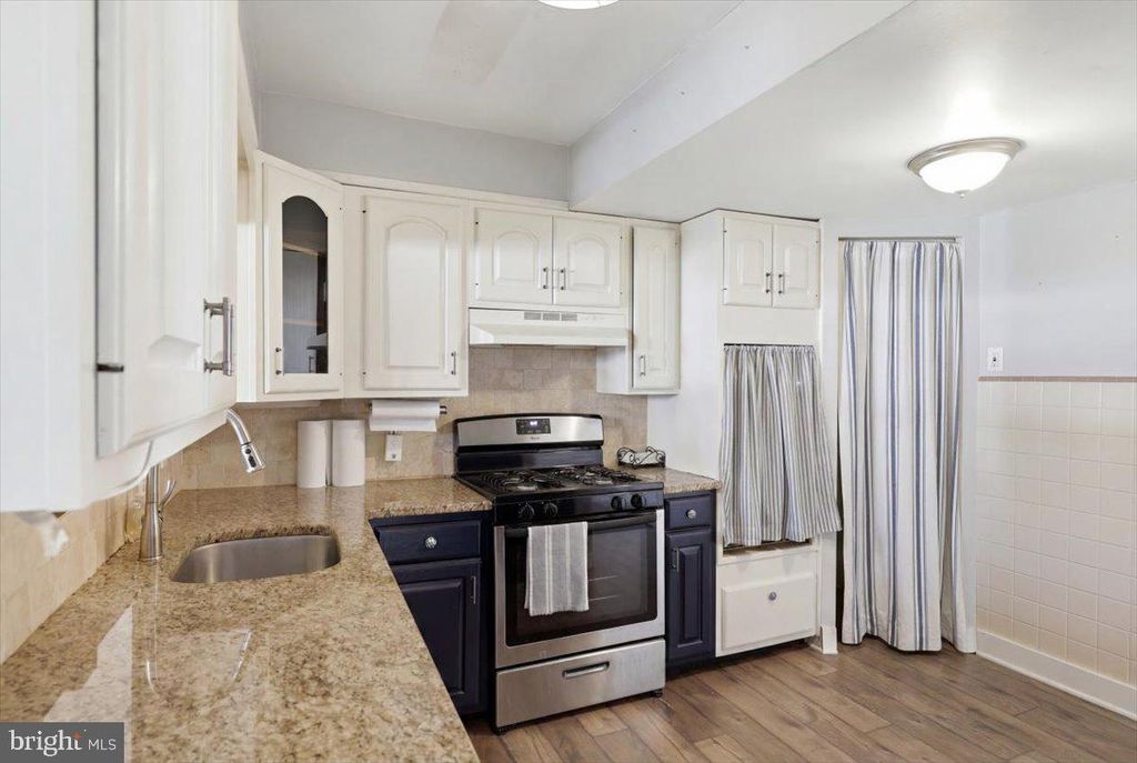 355 HIBBS AVE, Glenolden, PA 19036