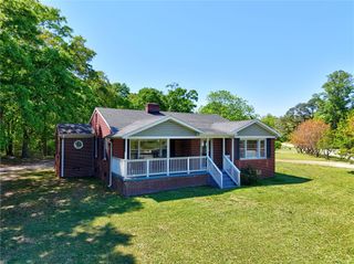 301 Clinkscales Street, Iva, SC 29655