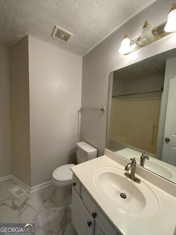 5600 Sugar Crossing Drive, Sugar Hill, GA 30518