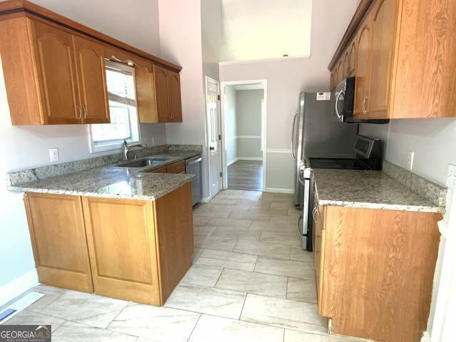 5600 Sugar Crossing Drive, Sugar Hill, GA 30518