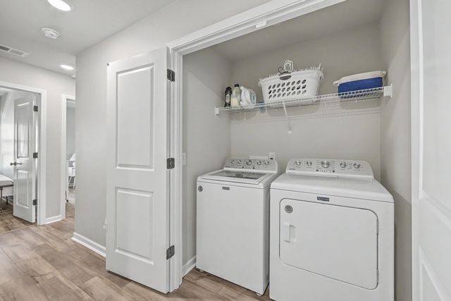 8354 Childs Cove, North Charleston, SC 29418