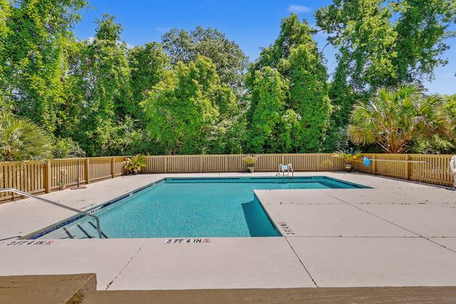 8354 Childs Cove, North Charleston, SC 29418